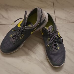 Nike Charcoal and Lemon Athletic Shoes